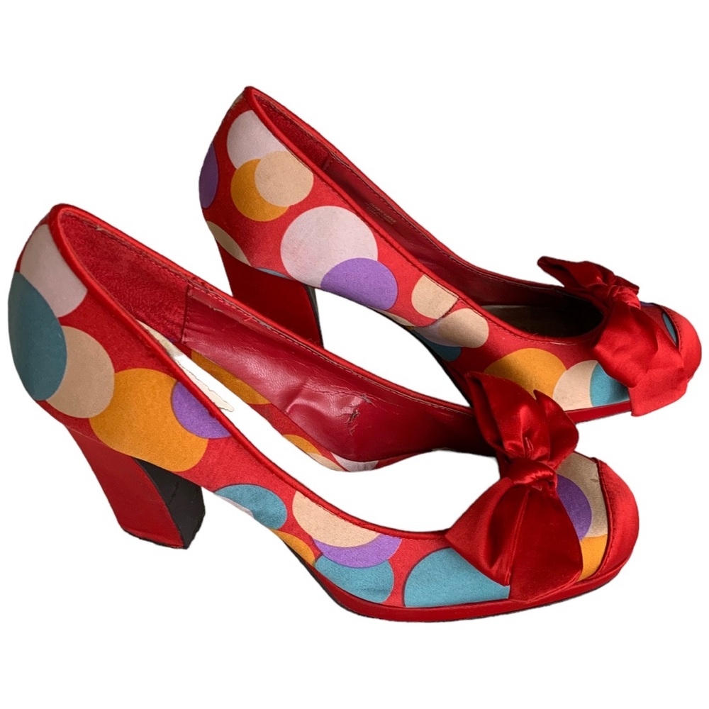 ANN MARINO RED BOW FRONT “BUBBLE” PUMPS. WOMEN’S SIZE 7.